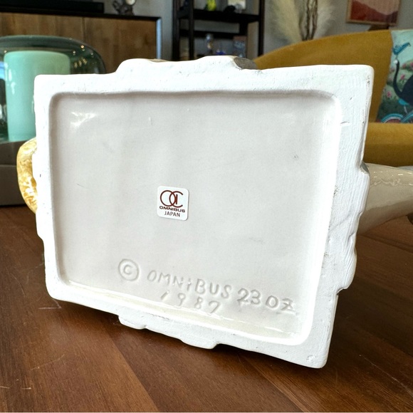 Omnibus King Kong New York Ceramic Tea Pot - Picture 15 of 15